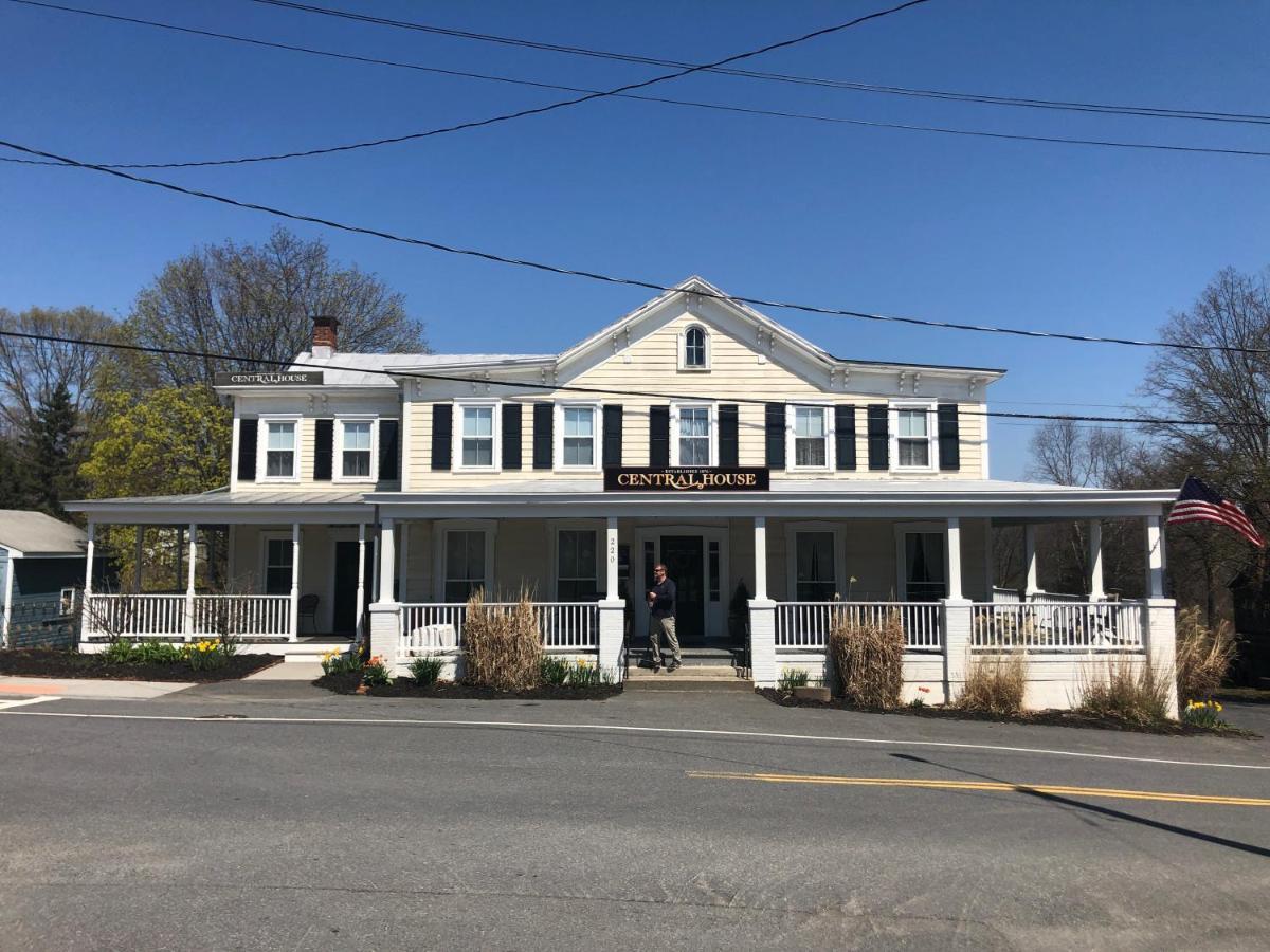 The Central House Hotel Germantown Exterior photo